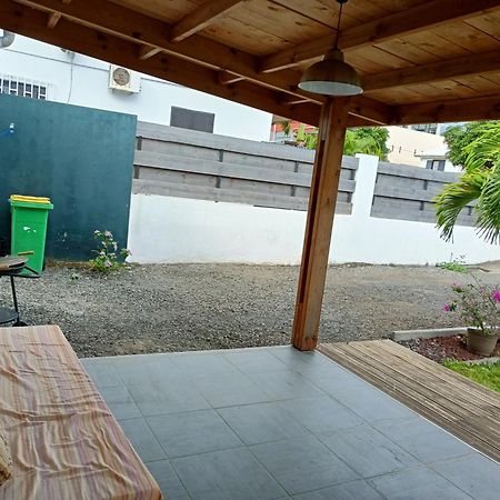 Jolie Maison T3 A St Pierre, 2 Chambres Avec Sdb, Grande Varangue, Jardin Saint Pierre Exterior foto