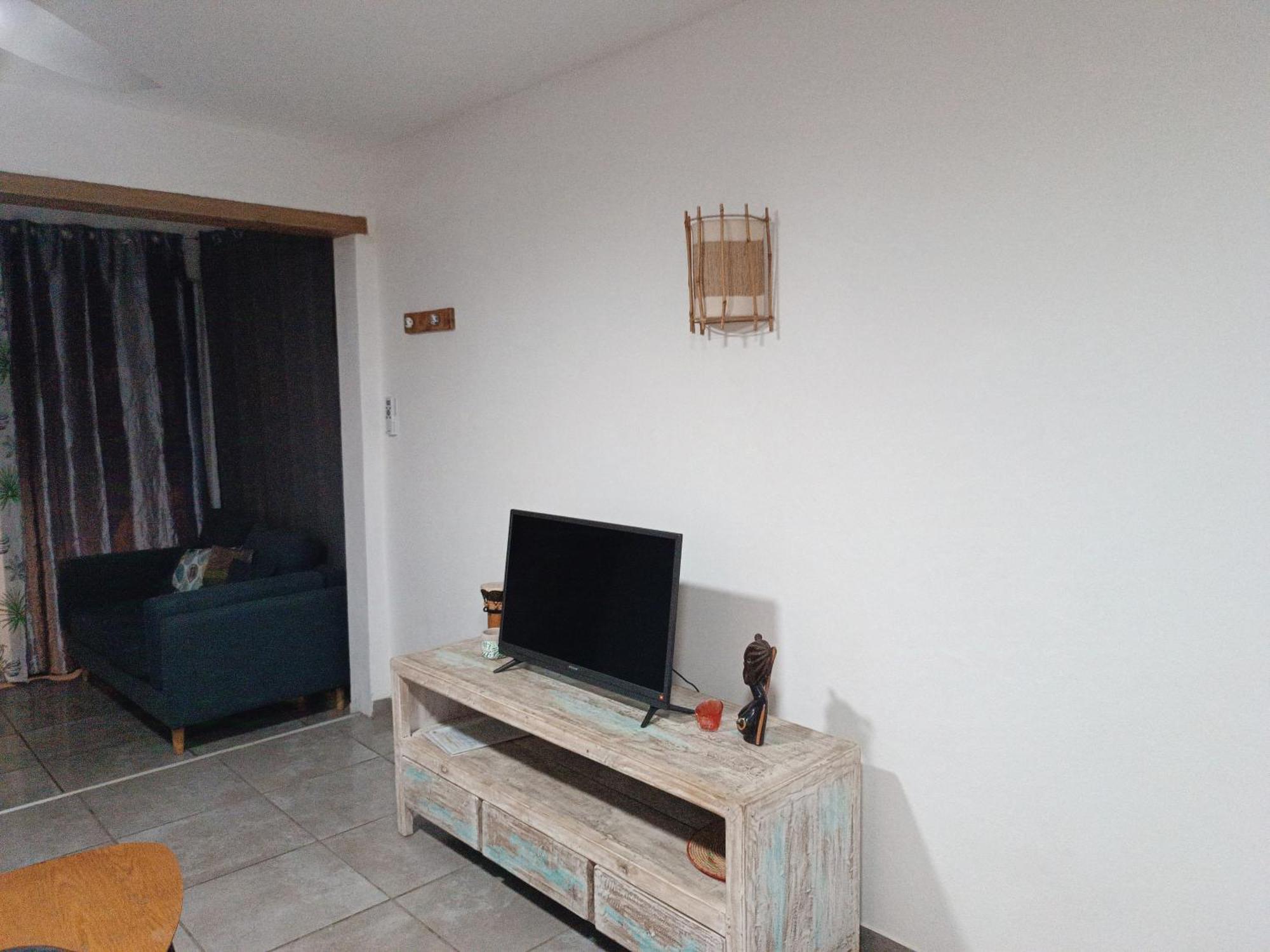 Jolie Maison T3 A St Pierre, 2 Chambres Avec Sdb, Grande Varangue, Jardin Saint Pierre Zimmer foto